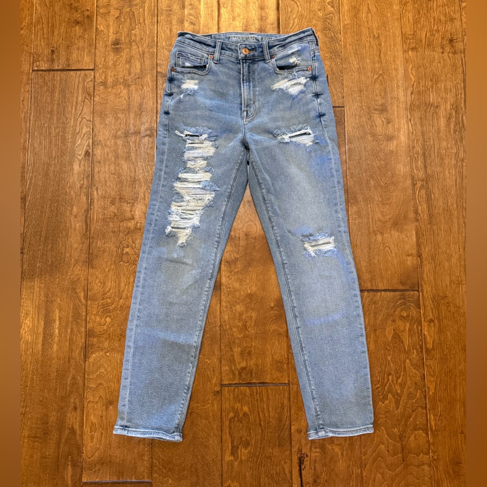 American Eagle Ripped Mom Jeans